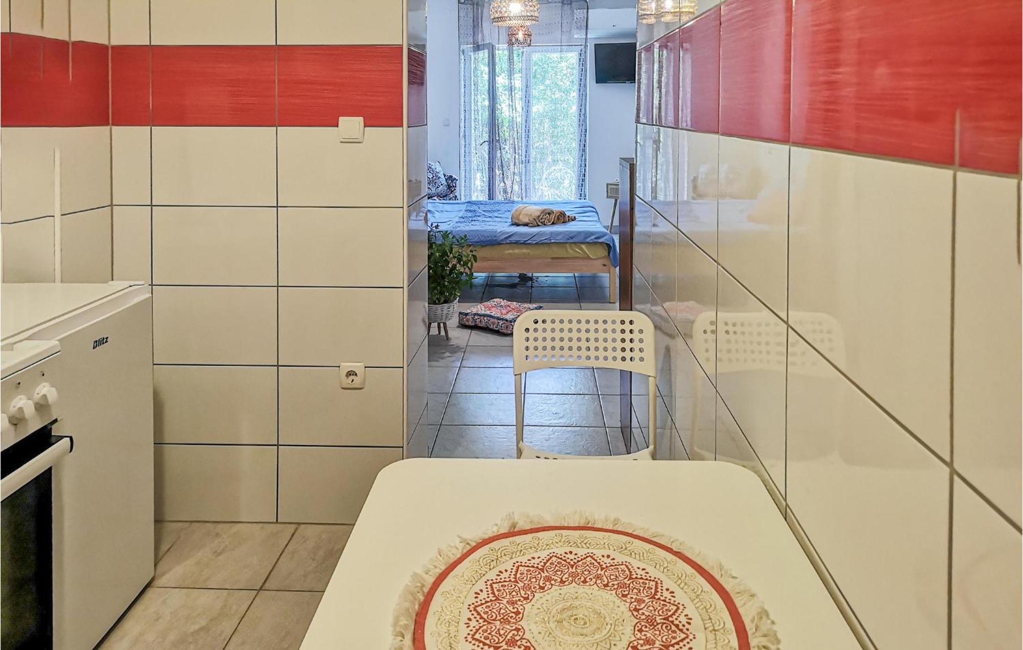 Pet Friendly Apartment In Novalja With Kitchen Esterno foto
